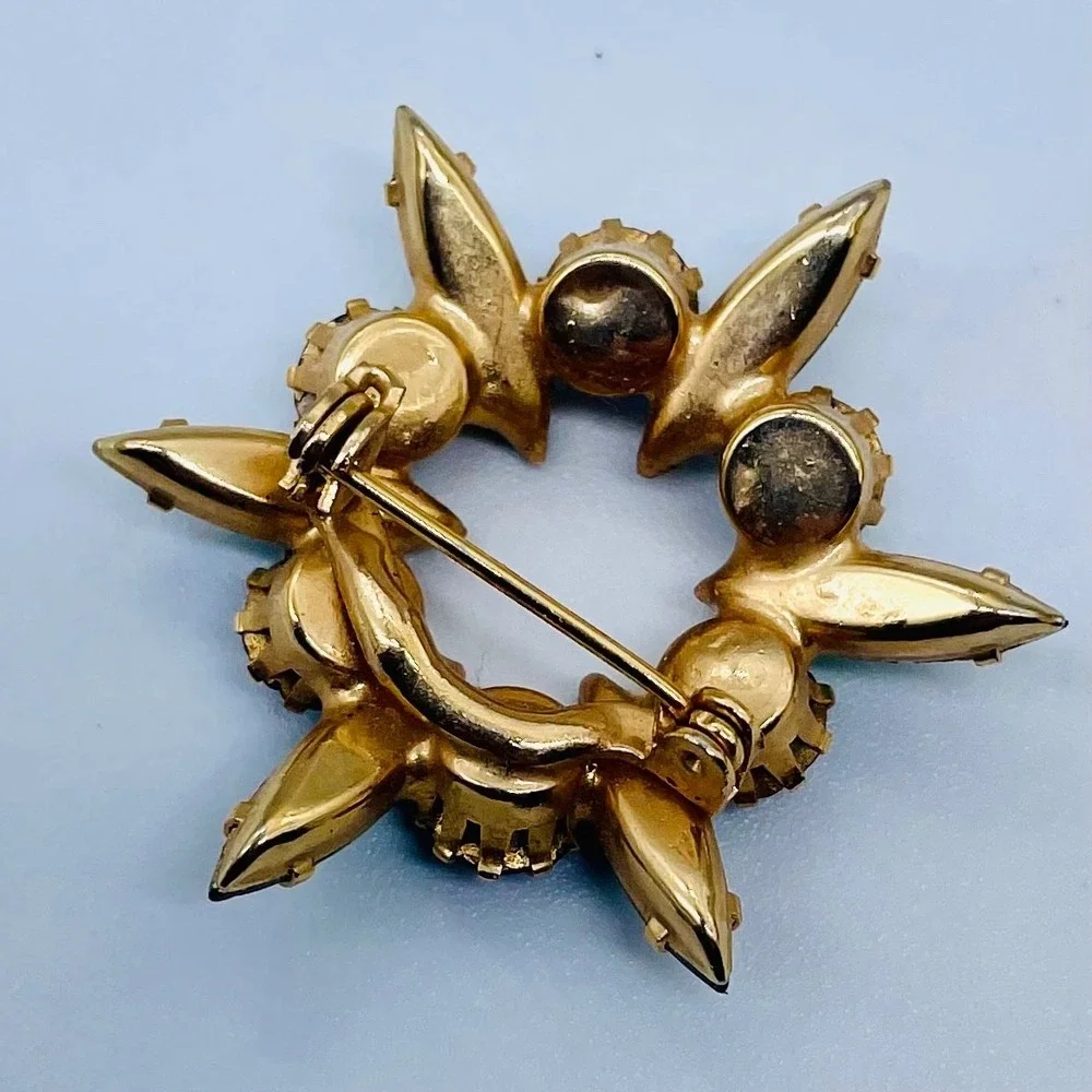 Sunburst Geometric MCM Brooch Blue Round‎ Green Navatte Stone 1.5 inch Unmarked